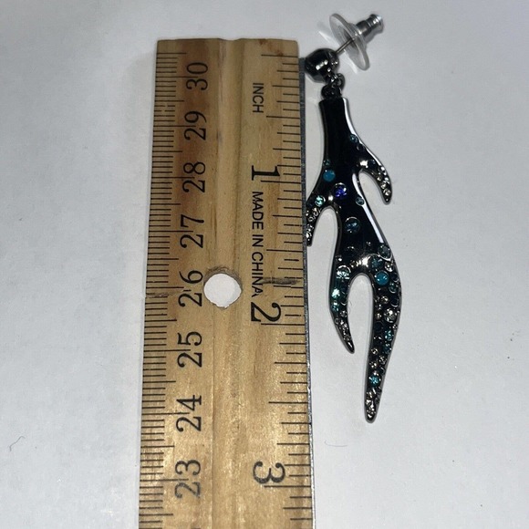 VINTAGE SWAROVSKI HEMATITE METAL*BLUE CRYSTAL LONG ICICLE PIERCED EARRINGS! - Picture 10 of 10